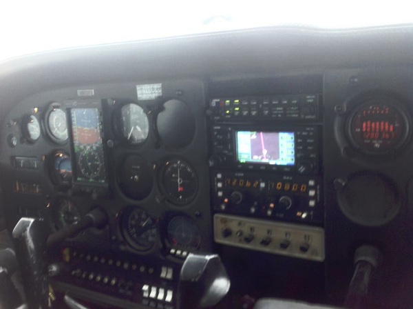 N736TA Cessna 172XP Instrument Panel